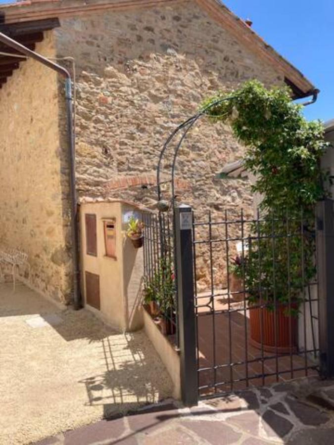 בית הארחה Corsanico-Bargecchia 	La Casina Delle Rondini מראה חיצוני תמונה